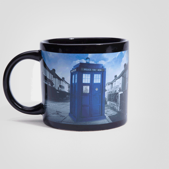Disappearing TARDIS Mug, Image 1
